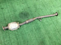 ท่อไอเสียท่อนกลาง SUBARU FORESTER OEM 44200FE180 SG5 2003 EJ202