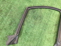 Уплотнитель дверей правый SUBARU LEGACY OEM 63521AG100 BLE BL5 BL9 2004 grey 45A