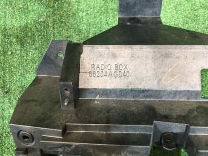 Soporte de la radio SUBARU LEGACY OEM 66204AG040 BLE BPE BP5 BL5 2004