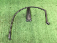 ยางขอบประตูซ้าย 63521SA010, 63563SA010 SUBARU FORESTER