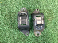 Rear stabilizer bar bracket 20520AA001, 20520AA011 SUBARU LEGACY