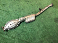 Secção central do escape SUBARU LEGACY OEM 44200AC000 BG5 BD5 1997 EJ20H