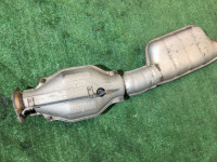 Secção central do escape SUBARU LEGACY OEM 44200AC000 BG5 BD5 1997 EJ20H