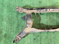 Travesaño trasero SUBARU LANCASTER OEM 20152AE000 BH9 BHE BH5 BE5 BE9 BEE 2000 EJ254