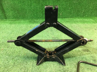 Домкрат SUBARU LANCASTER OEM 97030AC061 BHE BH9 2000
