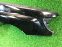 Guarda-lamas dianteiro direito SUBARU FORESTER OEM 57120FC000 SF5 SF9 1998 Black 47A