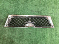 フロントグリル SUBARU FORESTER OEM 91065FC050VF SF5 SF9 1998 Black 47A