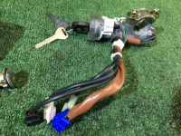 ชุดล็อกพร้อมกุญแจ SUBARU FORESTER OEM 57491SA010 SG5 SG9 2002 silver 01G