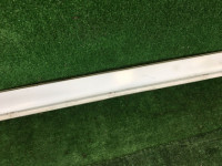 ชายบันไดขวา SUBARU FORESTER OEM 91057FC080 SF9, SF5 2000 white 51E
