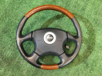 พวงมาลัย MOMO дерево круиз 34311AE170, 83151AC020 SUBARU FORESTER