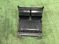 ช่องเก็บของหน้า На торпедо SUBARU FORESTER OEM 66062FC520OE SF9 SF5 SF 2000 white 51E
