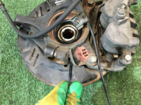 ดุมล้อหน้า SUBARU FORESTER OEM 28316AE000 28313AE020 26300AE050 26296FE000 SG5 2004 EJ202