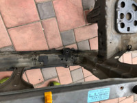 ラジエーターコアサポート SUBARU FORESTER OEM 53010SA0009P SG5 2004
