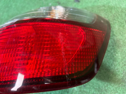 Piloto trasero derecho SUBARU LEGACY OEM 84201AE200 BH5 1999