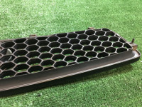 Radiator grille SUBARU LEGACY OEM 91121AE230 BE5 BEE BE9 BH5 BHE BH9 2002 silver 01G