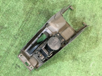Porta-copos SUBARU LANCASTER OEM 66150AE020DG 92132AE000DG BH9 1998 beige 8L5