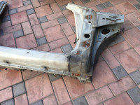 ชายล่างตัวถังขวา SUBARU LANCASTER OEM 51415AE000 51572AE040 BH9 1998 beige 8L5