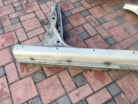 ชายล่างตัวถังขวา SUBARU LANCASTER OEM 51415AE000 51572AE040 BH9 1998 beige 8L5