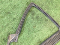 右车门密封条 SUBARU LANCASTER OEM 63521AE020 BH9 1998 beige 8L5