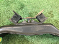 คานรองเกียร์ SUBARU LEGACY OEM 41011AE000 41022AE120 BEE 2002 EZ30