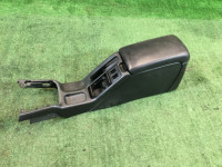 ช่องเก็บของและที่วางแขน кожа 92111AE030ML SUBARU LEGACY