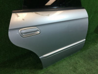 Porta traseira direita SUBARU LEGACY OEM 60400AE400 BEE 2002 silver 01G