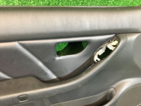 Paneles de puerta кожа SUBARU LEGACY OEM 94211AE180ML 94211AE190ML 94220AE760ML 94220AE770ML BEE 2002 silver 01G