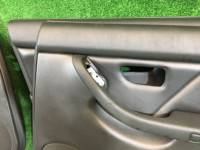Paneles de puerta кожа SUBARU LEGACY OEM 94211AE180ML 94211AE190ML 94220AE760ML 94220AE770ML BEE 2002 silver 01G