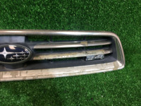 Radiator grille SUBARU LEGACY OEM 91121AE430 BEE 2002 silver 01G
