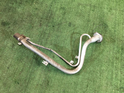 Tubo de enchimento do depósito 42066AE100 SUBARU LEGACY