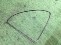 前挡风装饰条 SUBARU LANCASTER OEM 65058AE000 BH9 1998 beige 8L5