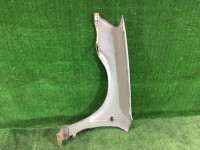 บังโคลนหน้าขวา дефект SUBARU LEGACY OEM 57120AE001 BE5 2000 Silver 792