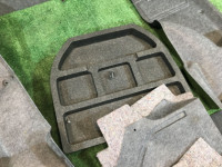 Revestimento da bagageira SUBARU LEGACY OEM 94511AE040 94511AE050 94514AE000 94511AE060 91144AE000 BE5 2000 Silver 792