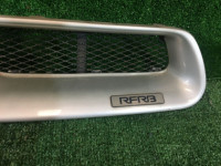 Grelha do radiador RFRB SUBARU LEGACY OEM 91121AE160 BE5 2000 Silver 792