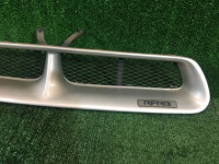 Grelha do radiador RFRB SUBARU LEGACY OEM 91121AE160 BE5 2000 Silver 792
