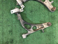 Front control arms SUBARU LEGACY OEM 20200FA061 20200FA071 BE5 2000 EJ206
