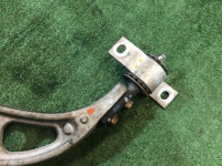 Front control arms SUBARU LEGACY OEM 20200FA061 20200FA071 BE5 2000 EJ206