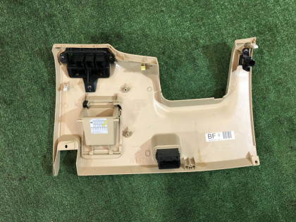 แผงพลาสติกใต้พวงมาลัย SUBARU FORESTER OEM 66075SA000EU SG5 2006 51E