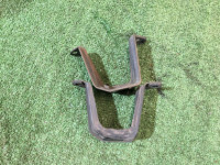 ขายึดเหล็กกันโคลงหลัง SUBARU FORESTER OEM 20540SA050 20540SA060 SG5 2006 51E