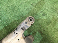 Travesaño trasero SUBARU LEGACY OEM 20152AE000 20152AE001 BH9 2000 EJ254