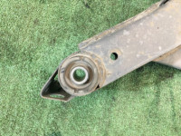 Travesaño trasero SUBARU LEGACY OEM 20152AE000 20152AE001 BH9 2000 EJ254