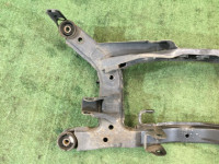 Travesaño trasero SUBARU LEGACY OEM 20152AE000 20152AE001 BH9 2000 EJ254