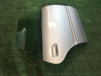 Puerta trasera derecha SUBARU LEGACY OEM 60400AE400 BH9 2000 silver 792