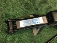 Jack SUBARU LEGACY OEM 97030FA070 BH9 2000