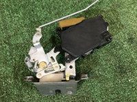 Замок пятой двери SUBARU LEGACY OEM 63032AE000 BH9 BHE BH5 2000 silver 792