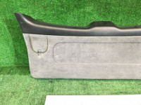 Revestimento da porta da bagageira SUBARU LANCASTER OEM 94320AE011AC BH9 BHE BH5 1999 white / grey 8K2