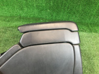 手套箱与扶手 высокий SUBARU LEGACY OEM 92111AE010ML, 92132AE000ML, BH5 BE5 BE9 BHE BH9 2002 silver 01G