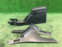 ช่องเก็บของและที่วางแขน высокий 92111AE010ML, 92132AE000ML, SUBARU LEGACY