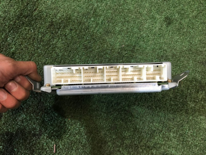 กล่อง ECU SUBARU LEGACY OEM 22611AG452 BH5 2002