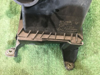 エアクリーナーボックス SUBARU LEGACY OEM 46052FE000, 46051AE000 BH5 BE5 2002